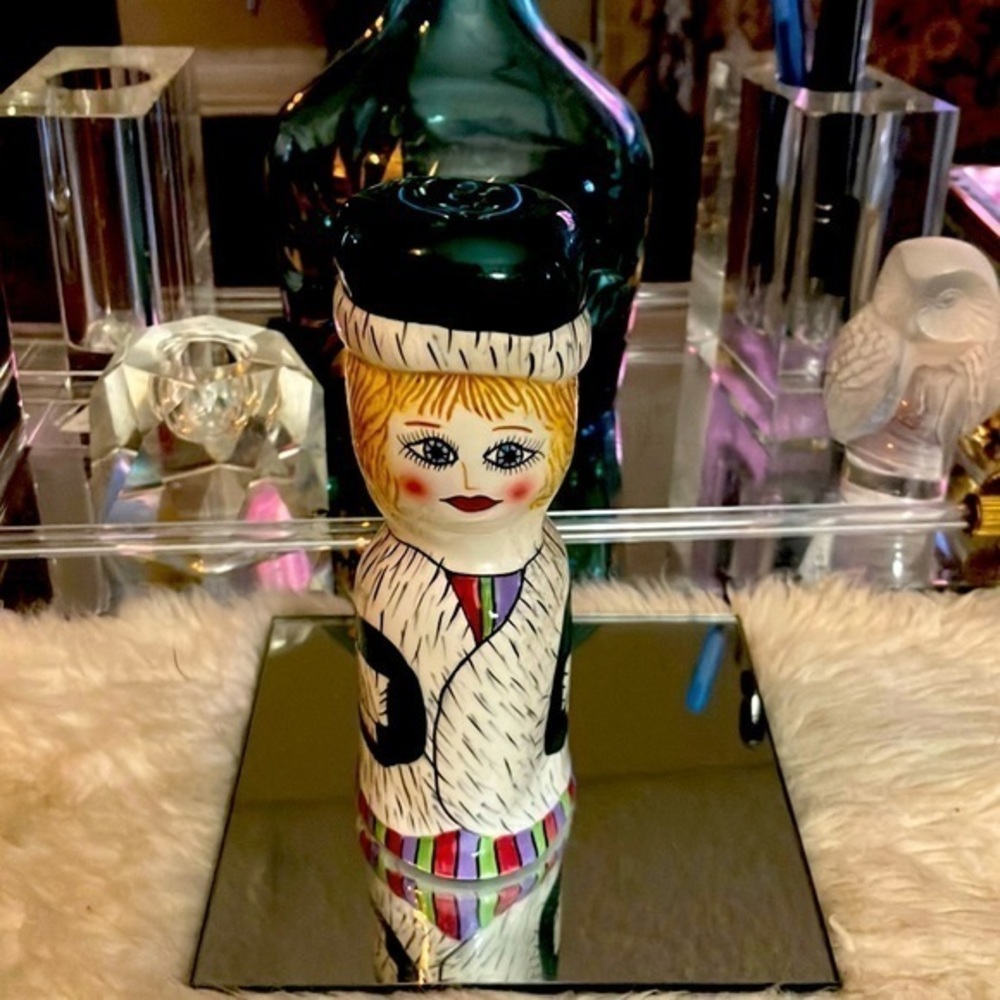 Ganz Vintage “Marla” Salt/Pepper Shaker in great condition